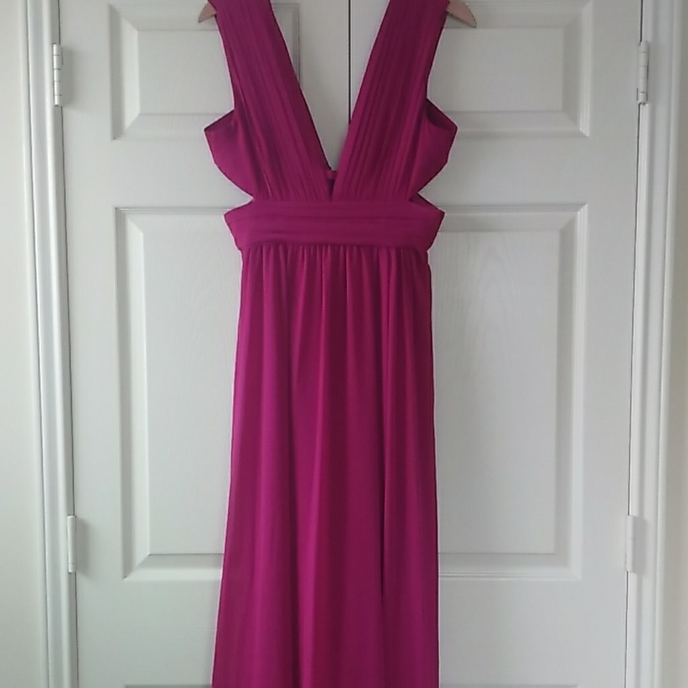 Dress - Picture 4 of 4